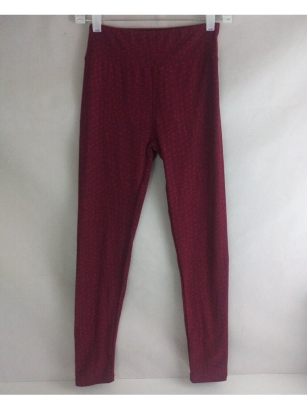 LuLaRoe Leggings OS Dark Burgundy Wine With Scales Design